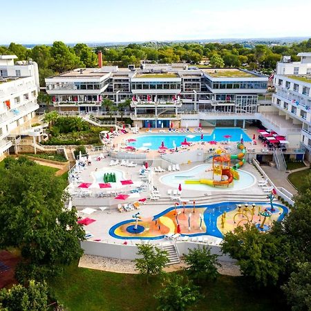 Hotel Delfin Plava Laguna Mugeba Bagian luar foto