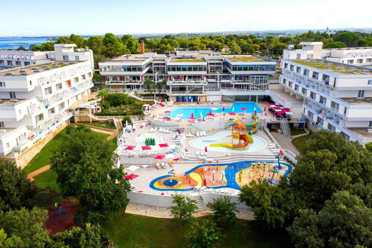 Hotel Delfin Plava Laguna Mugeba Bagian luar foto