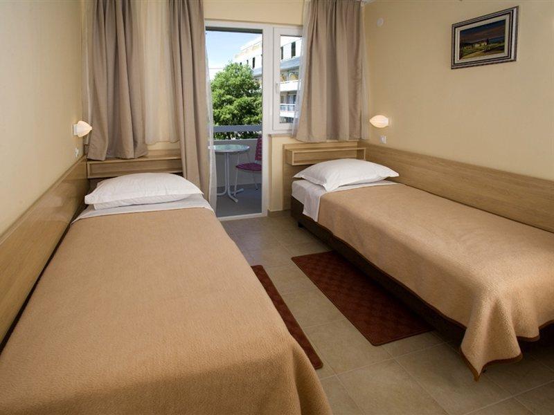 Hotel Delfin Plava Laguna Mugeba Bagian luar foto
