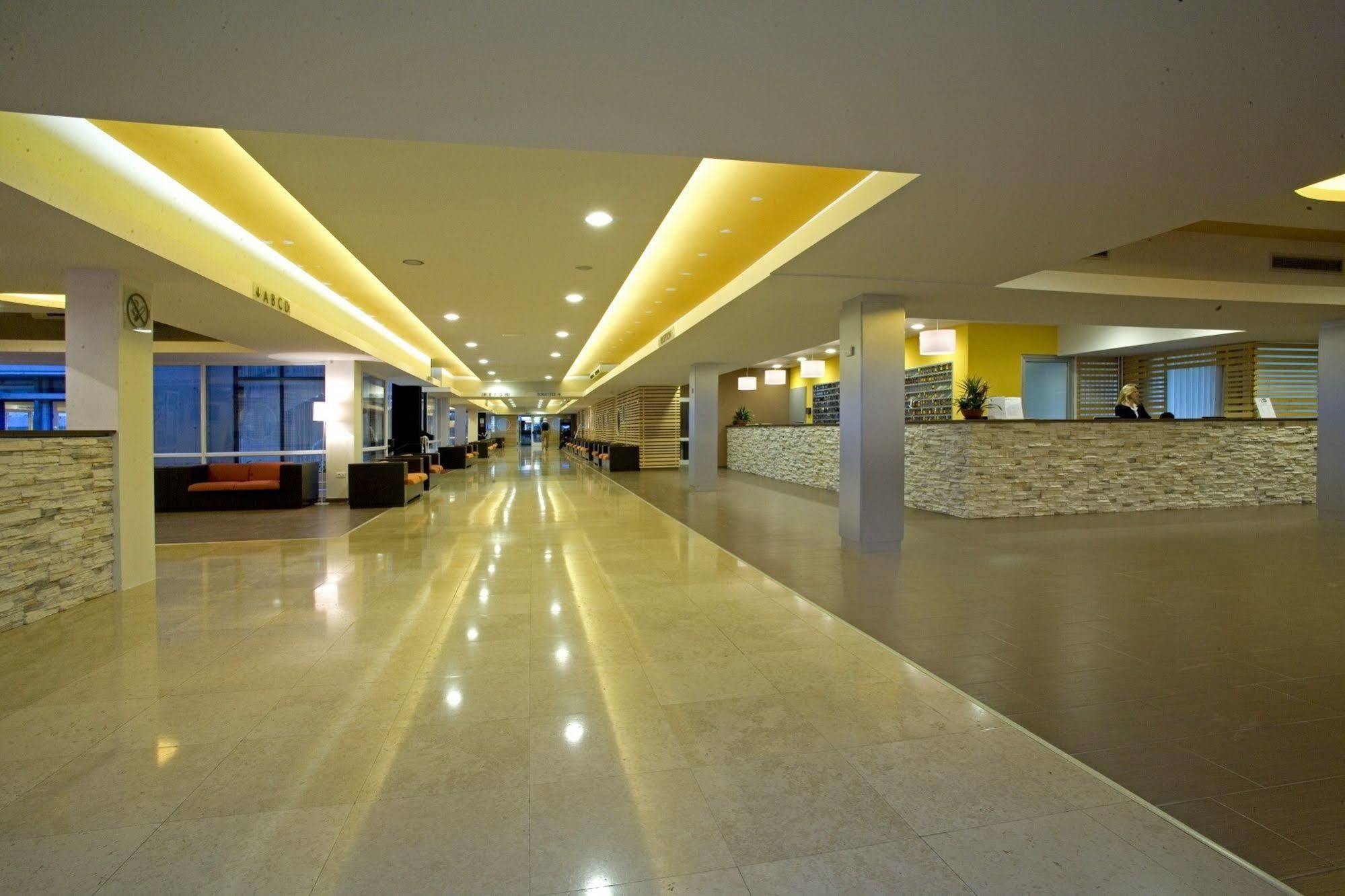 Hotel Delfin Plava Laguna Mugeba Bagian luar foto