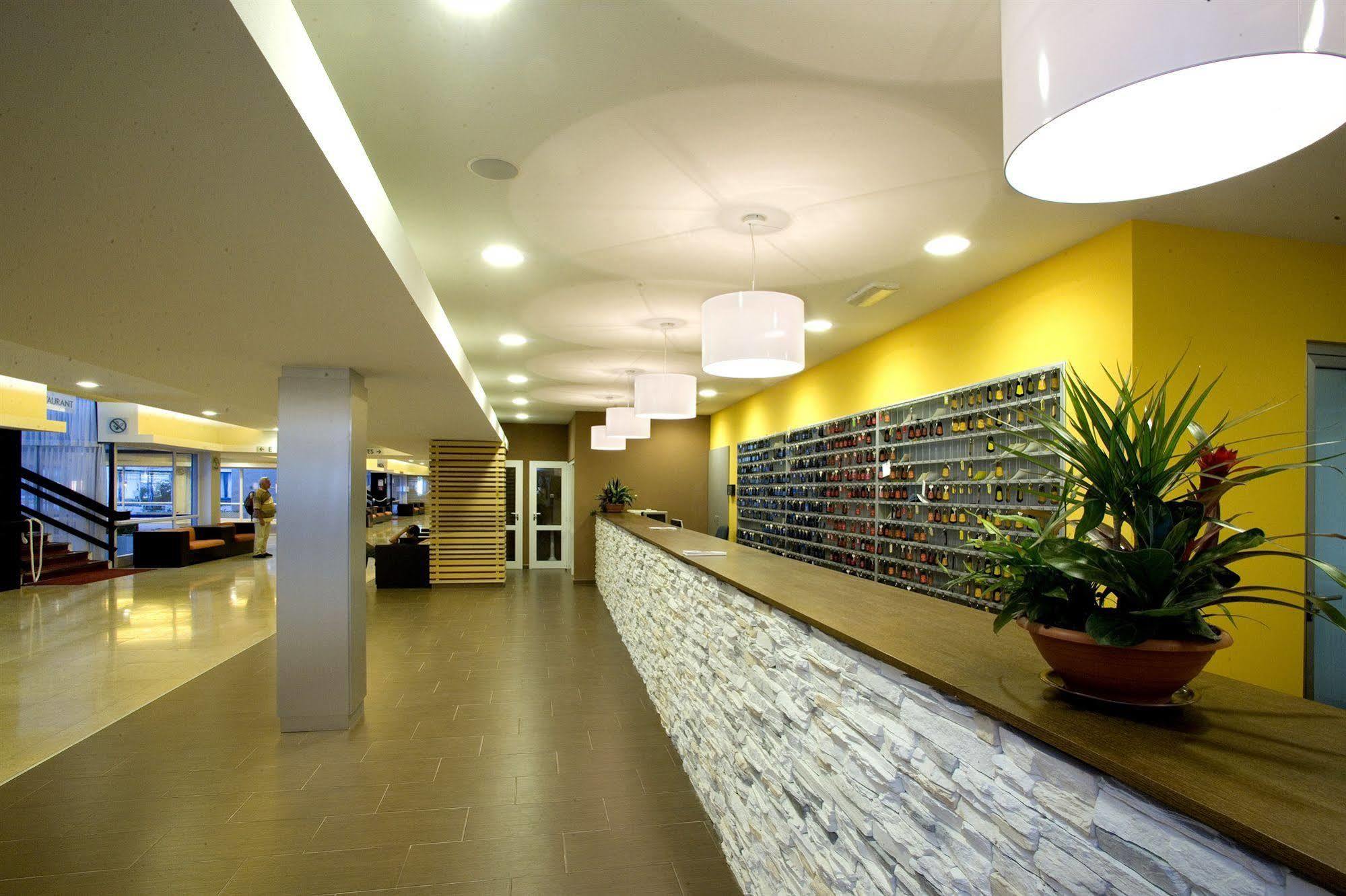 Hotel Delfin Plava Laguna Mugeba Bagian luar foto